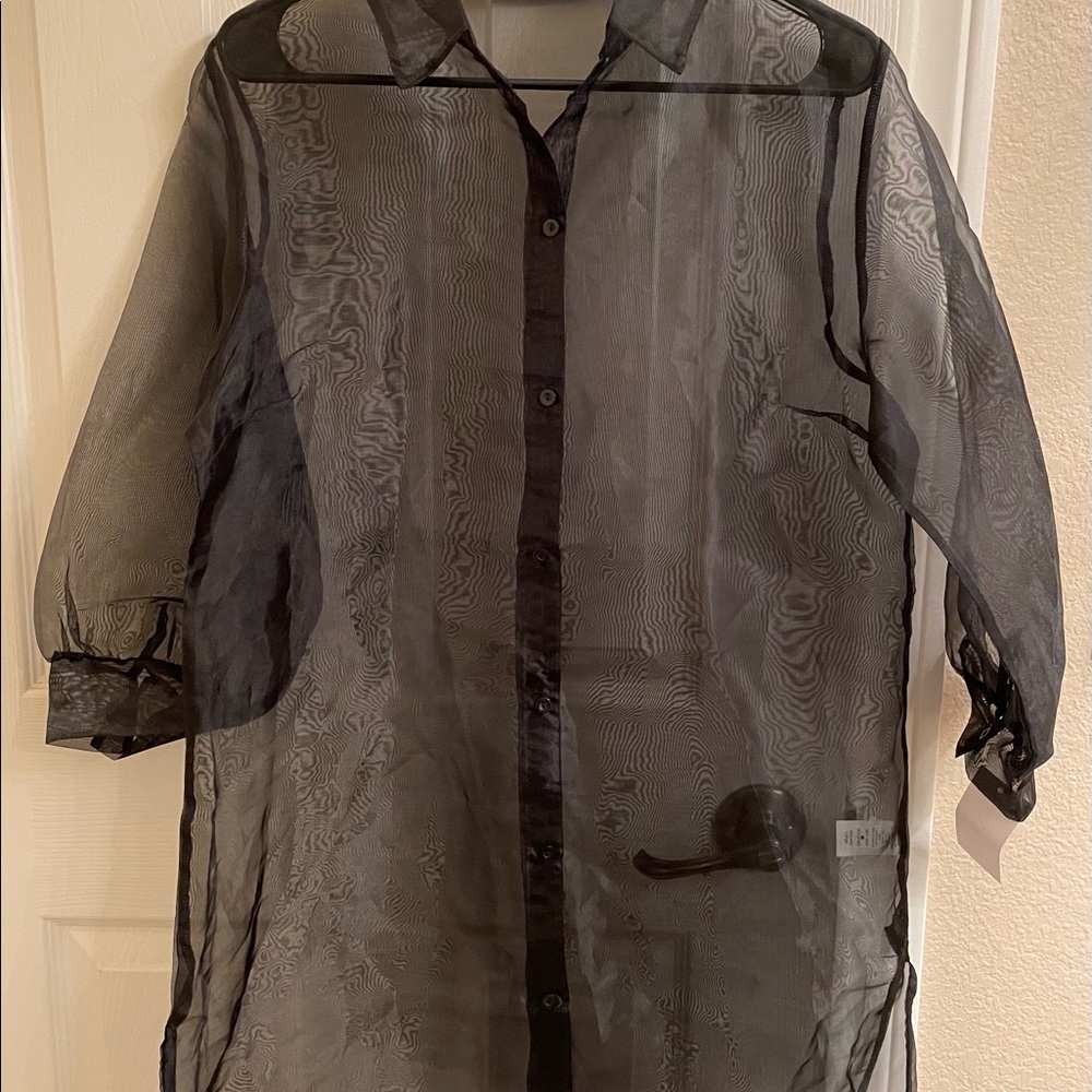 *BRAND NEW WITH TAG NEVER WORN*